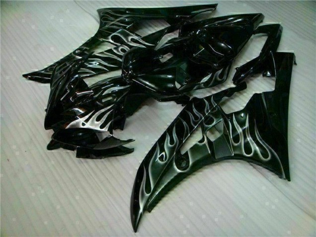 Carenado Moto R6 06-07 - Plata Llama Negro Carenado Moto R6 06-07 - Plata Llama Negro